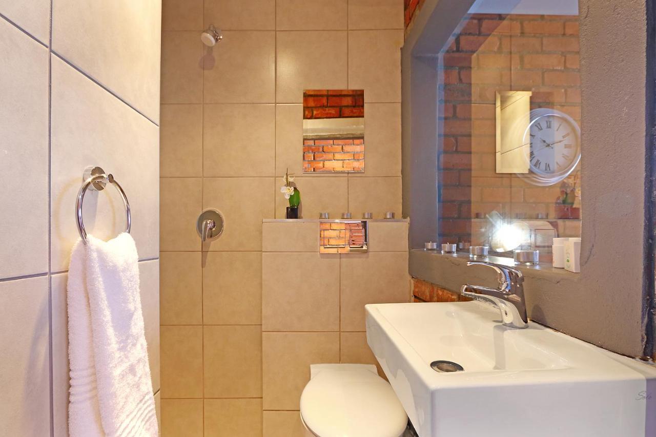 קייפטאון The Rhino Hotel & Apartments מראה חיצוני תמונה