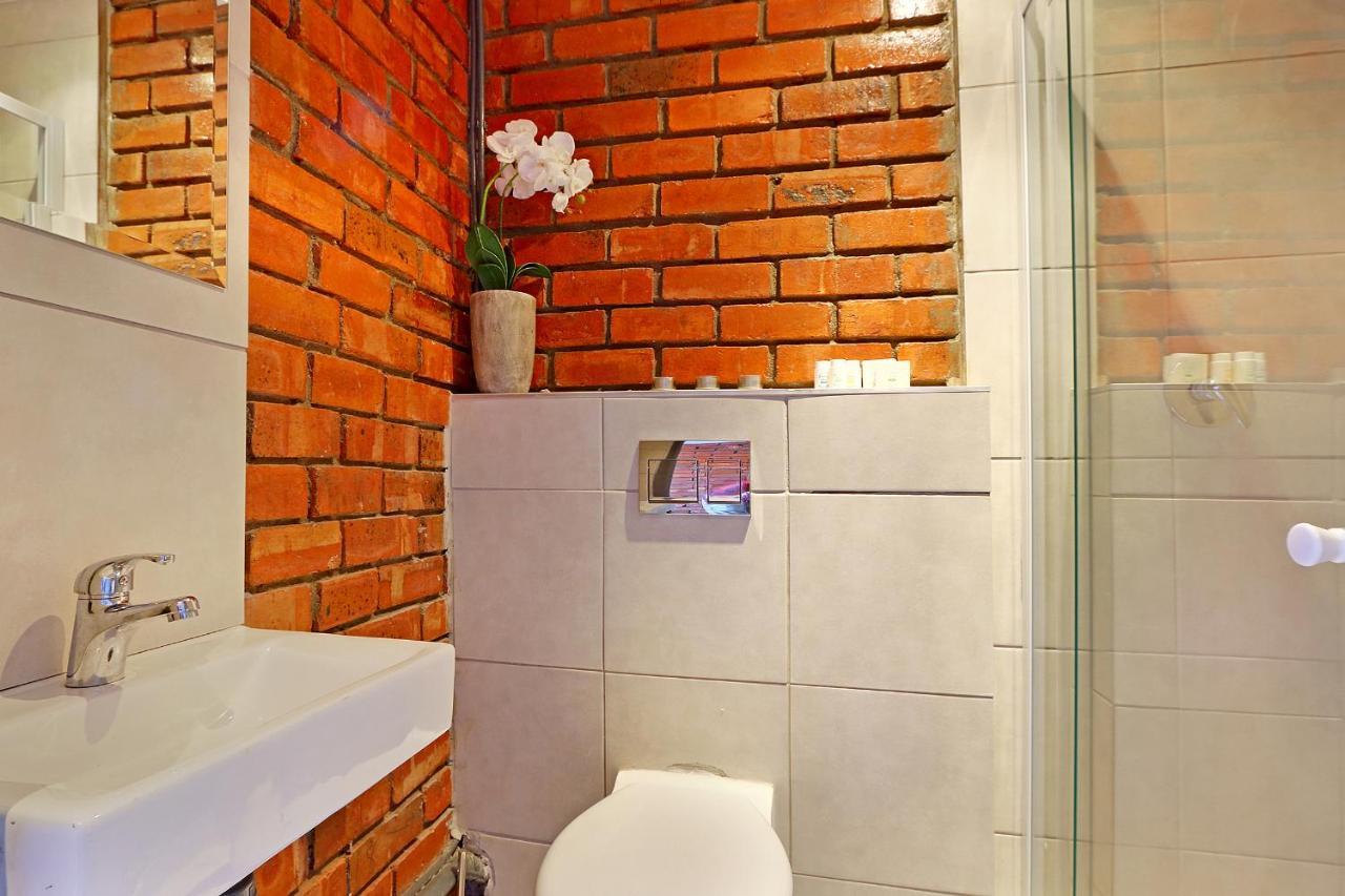 קייפטאון The Rhino Hotel & Apartments מראה חיצוני תמונה